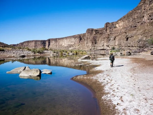 Will ich auch wandern in finsterer Schlucht