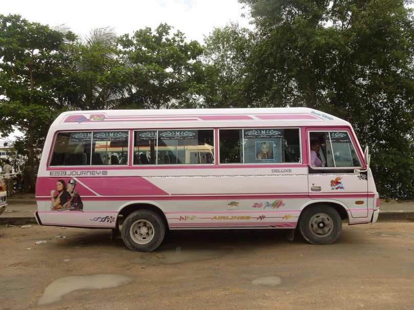 Langstreckenbus in Suriname