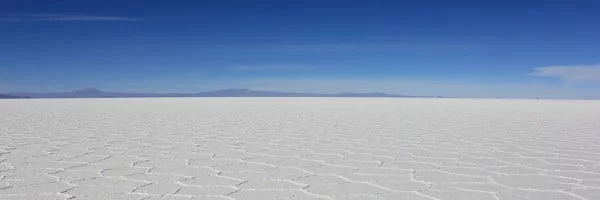 Reise durch die Schönheit der Salar de Uyuni