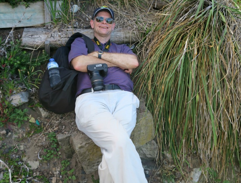 Reisejournalist Christian wartet auf den Rest der Gruppe