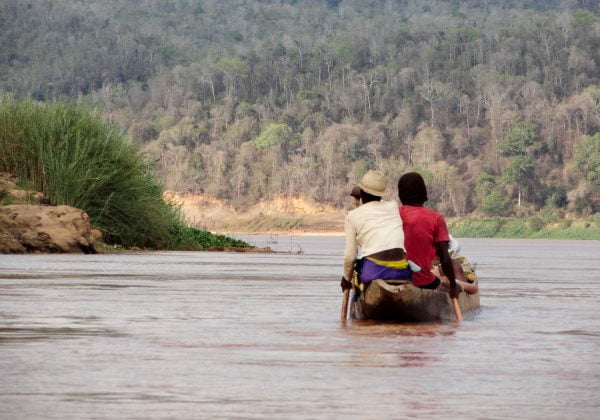 Ein Fluss, ein Tsingy und eine Allée