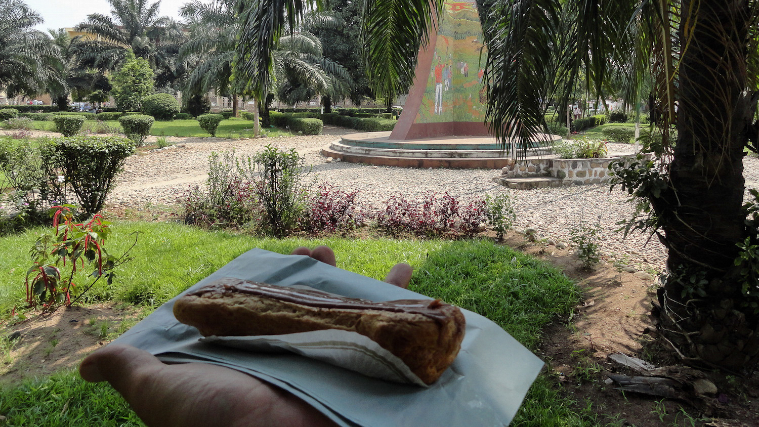 Französischer Nachtisch im Park