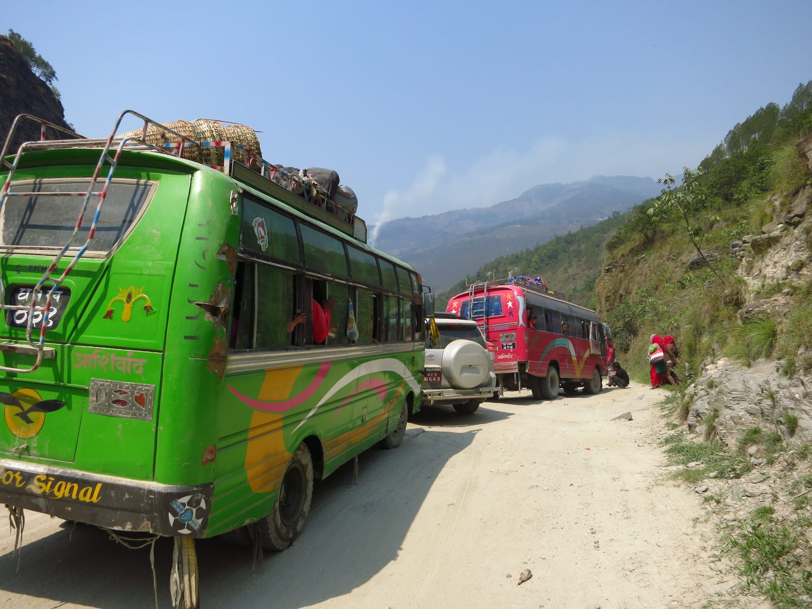 bus nepal himalaya berge