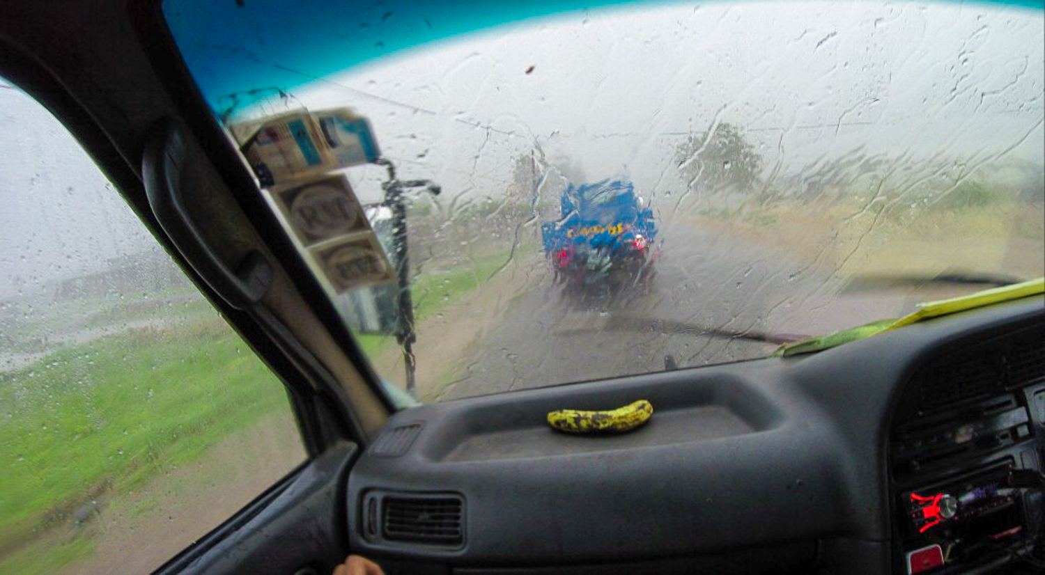 Regenwetter vor der Brücke zur Ilha de Moçambique