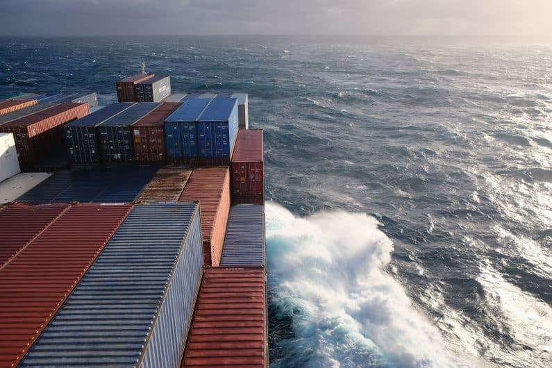 In 18 Tagen mit dem Containerschiff über den Pazifik