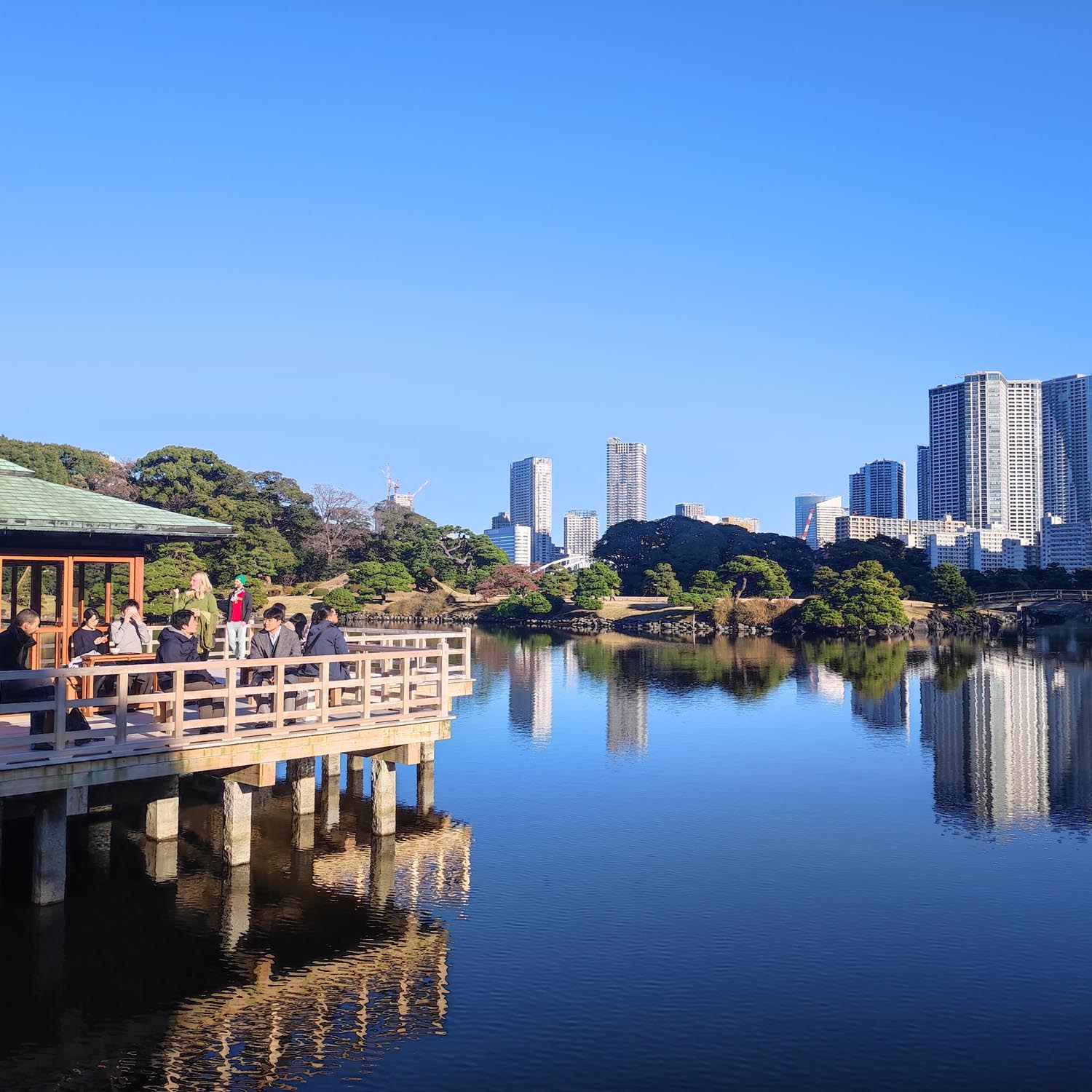 Hamarikyu-Garden-in-Tokyo