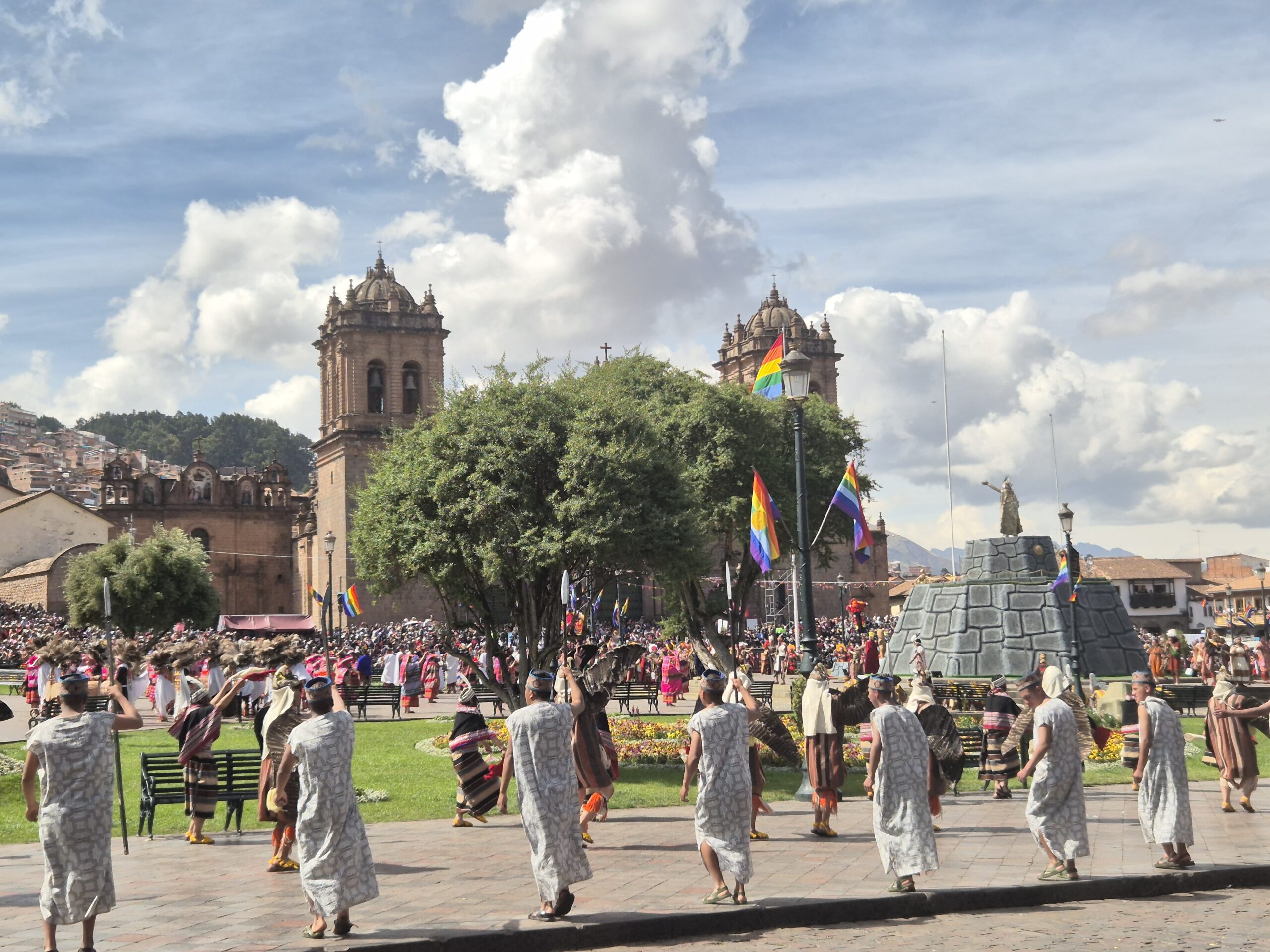 Inmitten von Trommeln und Tradition – wie Peru unter die Haut geht